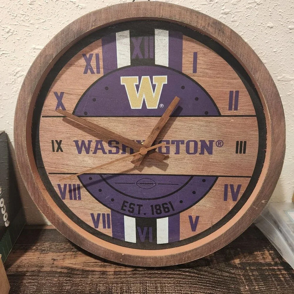 University‎ of Washington Huskies College Wooden Purple/Gold Clock - Picture 1 of 4